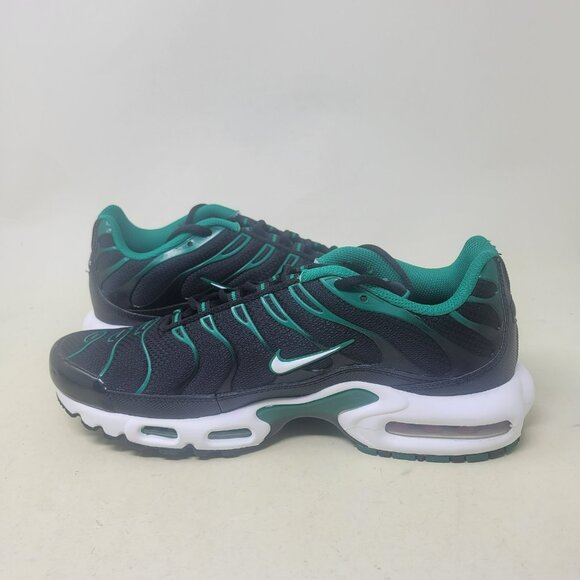 Nike Air Max Plus Black Green Men\'s Size 10.5 DM0032-009 Shoes main image 4